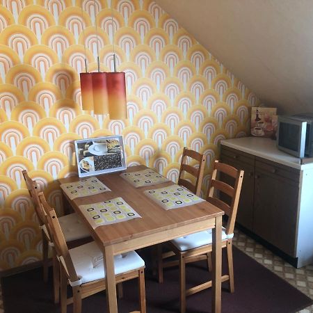 Ironico Homestay 4 Schlafzimmer Ferienwohnung 100 M2 Nahe Bostalsee Eisen  Екстер'єр фото